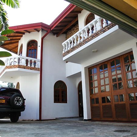 Kan̆Du Kandy Exterior foto